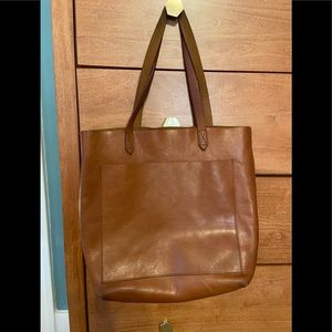 Madewell Medium Transport Tote - English Saddle